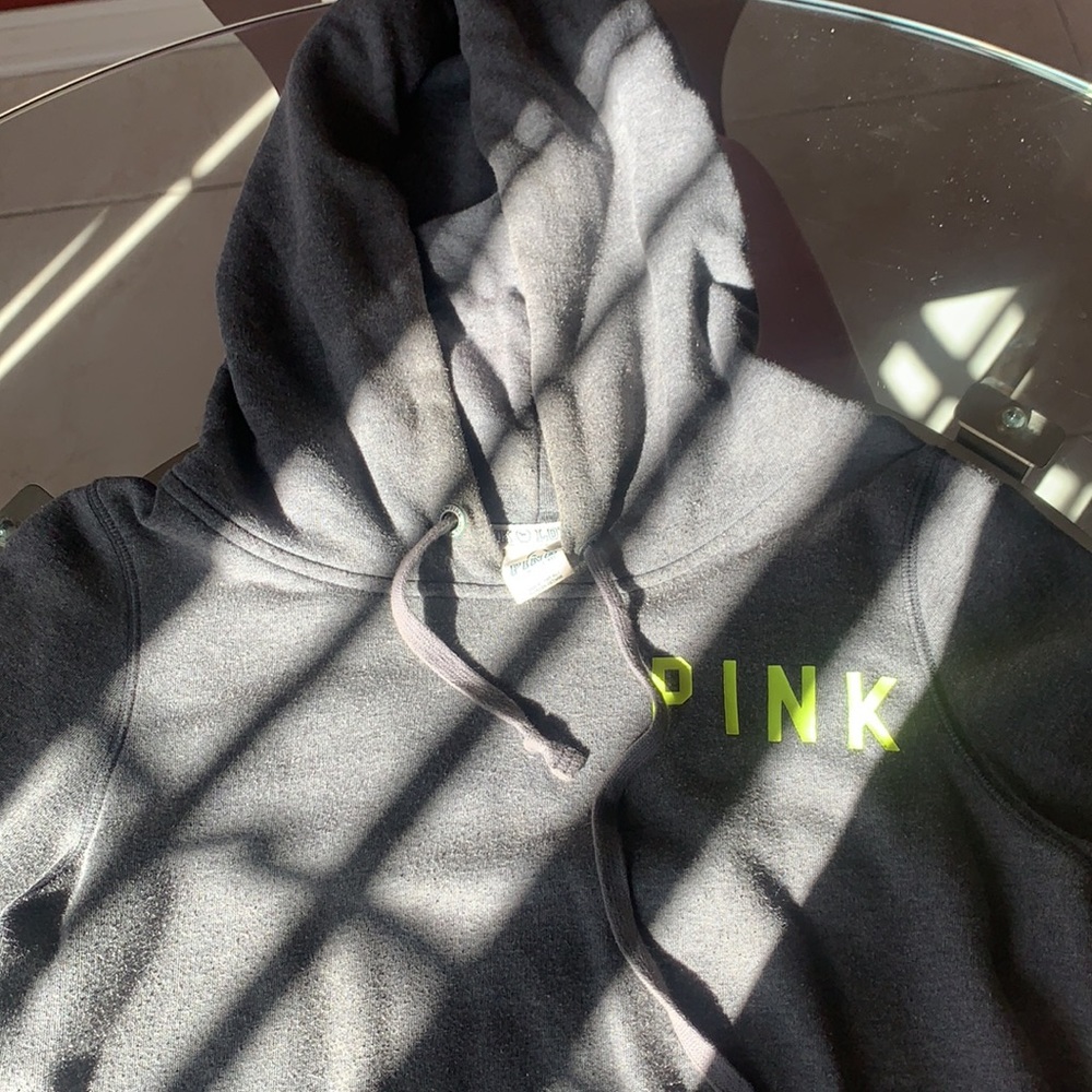 VS Pink Sweatshirt